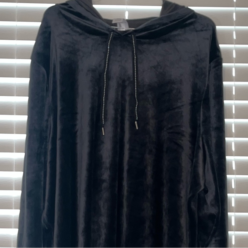 Livi Active Black Hoodie Sweatshirt